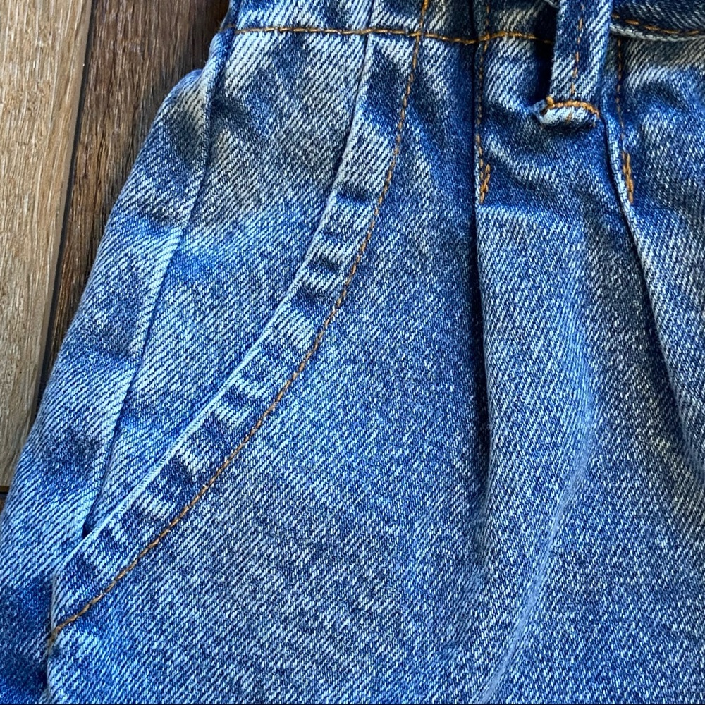 Forever 21 Retro Paper Bag Waist Denim Shorts Size Small - Picture 3 of 15